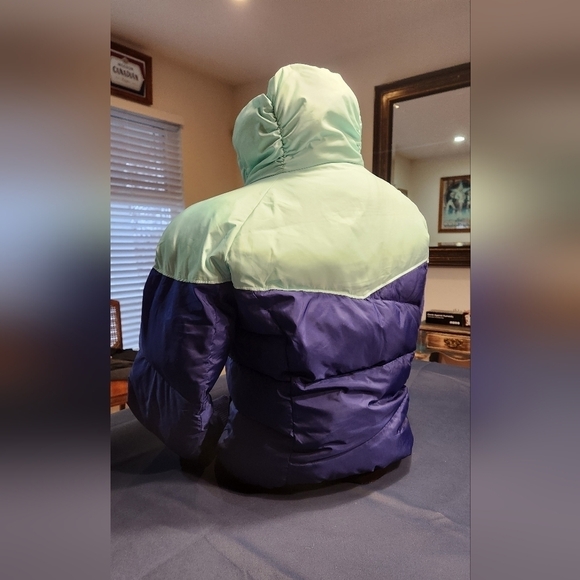 Adidas European Bomber  puffer coat - Picture 6 of 9